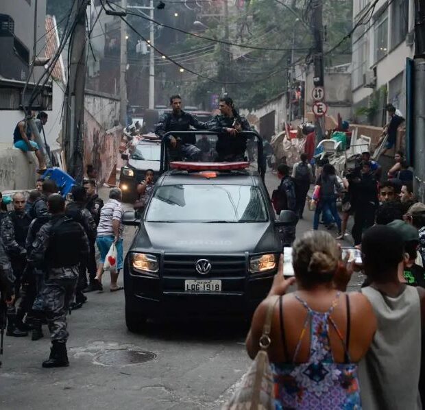 7fe9a65a 10d7 48aa 94a5 bf3d40e31c2d