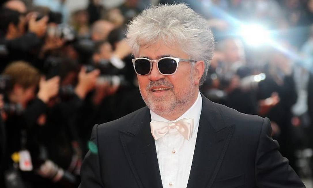 pedro almodovar no festival de cannes em 2010credito afp photovalery ache