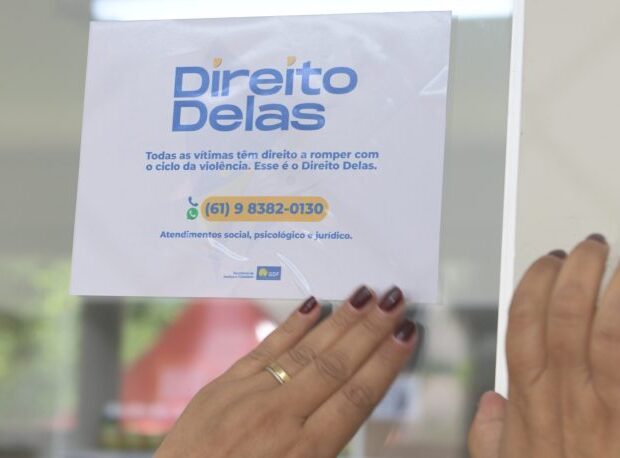 direito delas adesivo 768x458