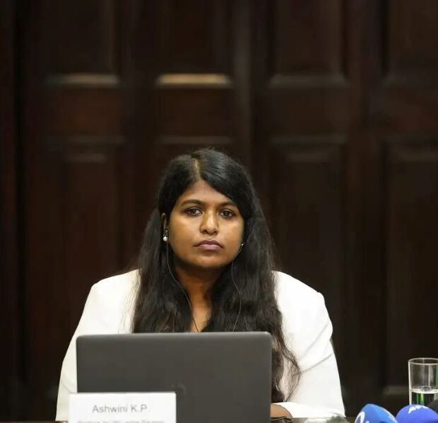 38e281f3 412e 4c83 b038 b4d4fc92daf2