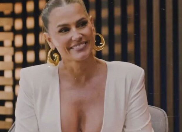 deborah secco widelg