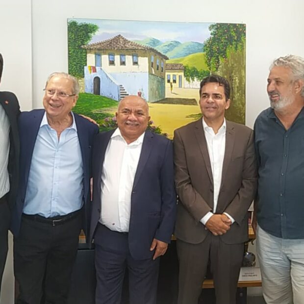 Foto: Suzano Almeida José Dirceu se encontra com deputados distritais na CLDF