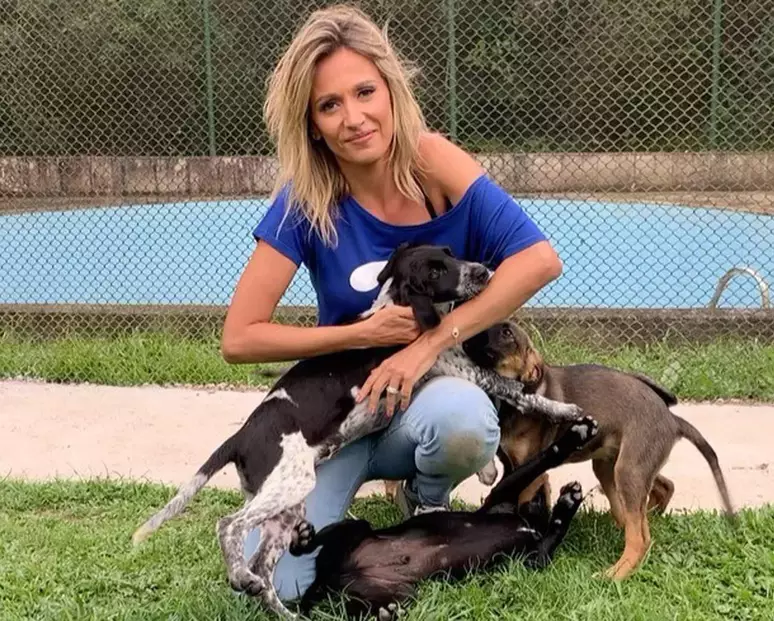 1945182027 luisa mell