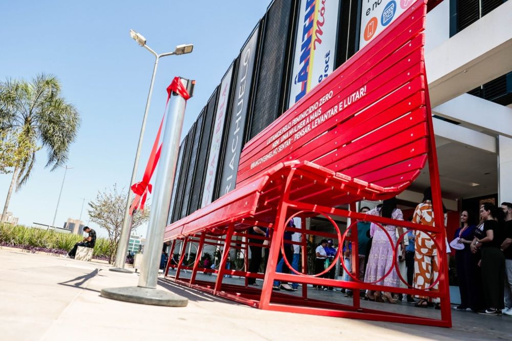 banco vermelho