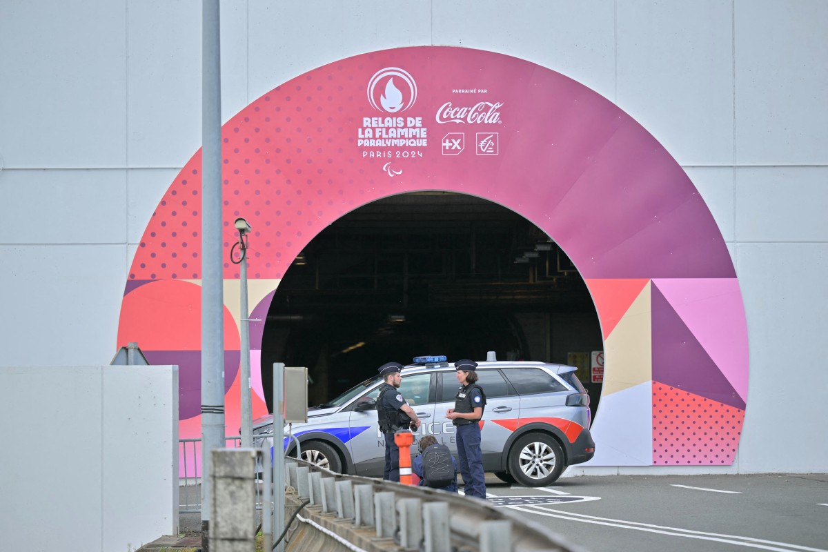 france oly paris 2024 paralympics torch