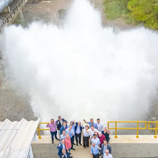 53958742093 32eab41f8f o