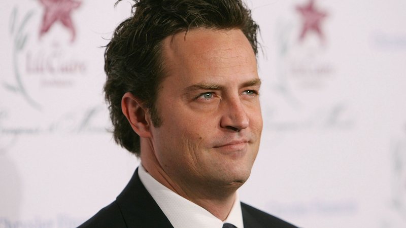 matthew perry e2w5kcwh widelg