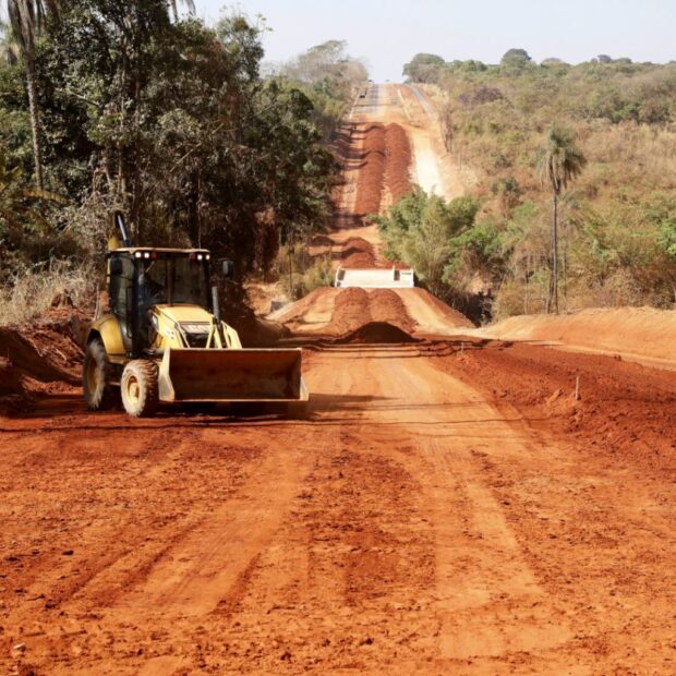 2.9. asfalto no monjolo. foto lucio bernardo jr. agencia brasilia5 1536x1023