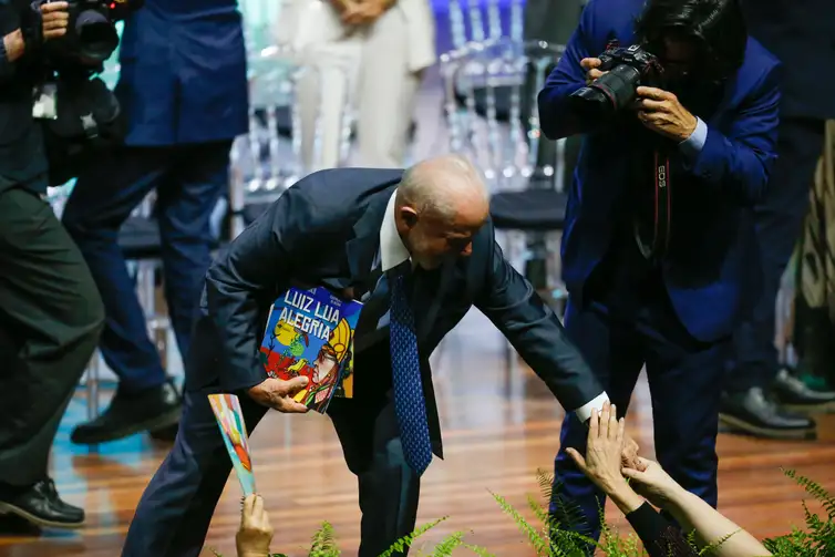 lula bienal