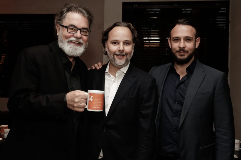 com marco aurélio de carvalho e lenio streck em jantar do grupo prerrogativas de 2019