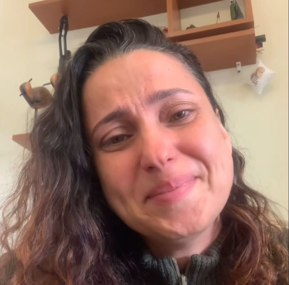 8350f14e 0636 42d6 8ca8 2d857e58f571