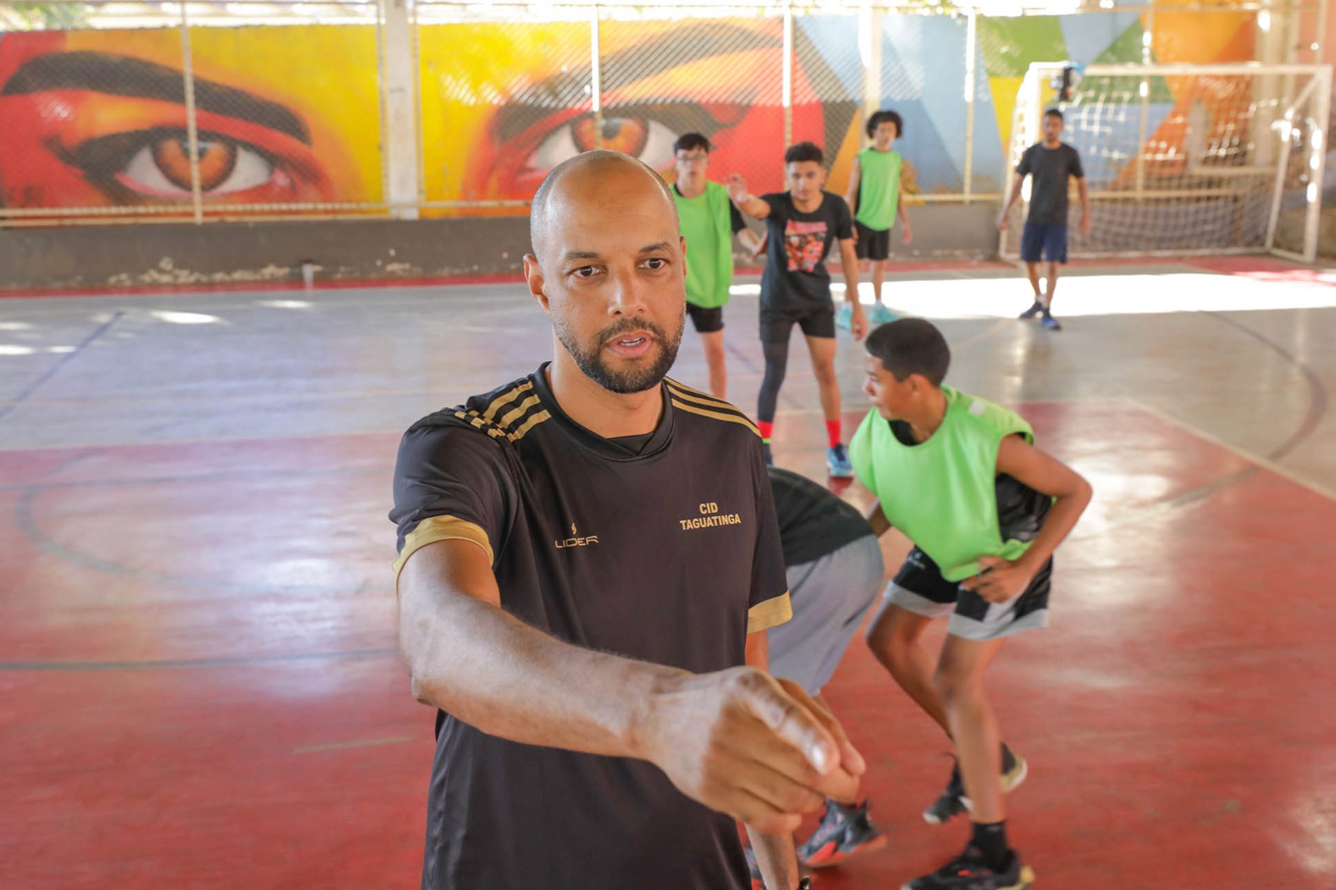 dentro marcio junior professor e coordenador do centro de iniciacao desportiva1 1920x1280