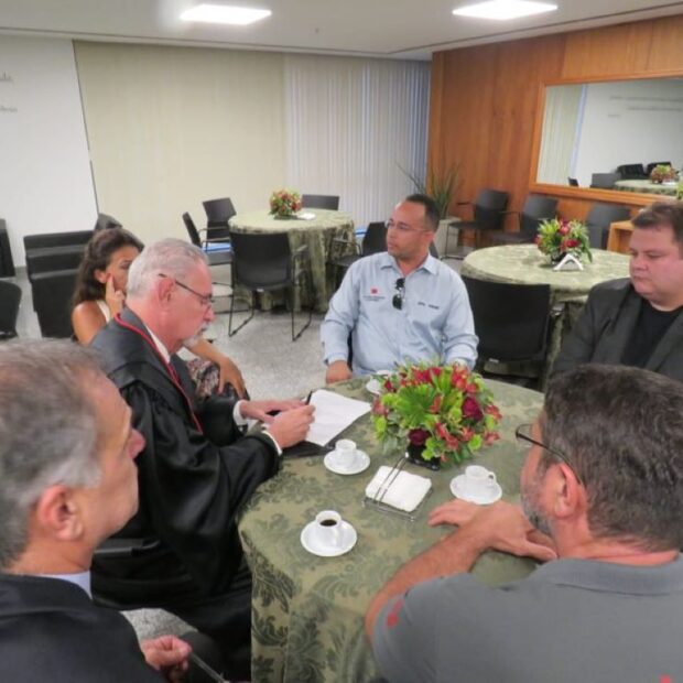 b241cb35 b50d 47eb acf3 d0d7a84e3383