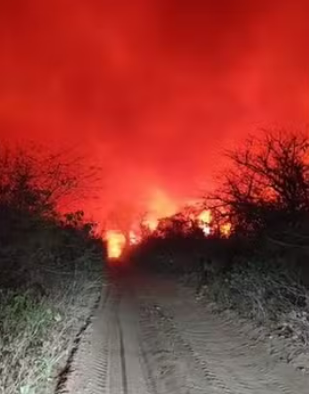 fogo na região de fronteira com o paraguai