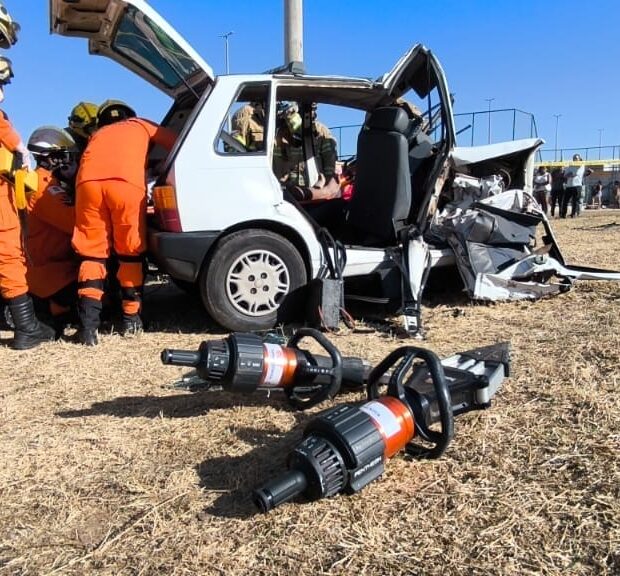 colisão entre dois veículos no paranoá