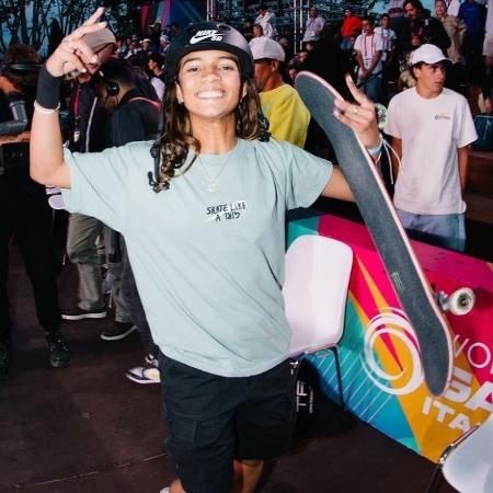 14set2024 rayssa leal celebra resultado no mundial de skate street em roma 1726337294586 v2 450x450