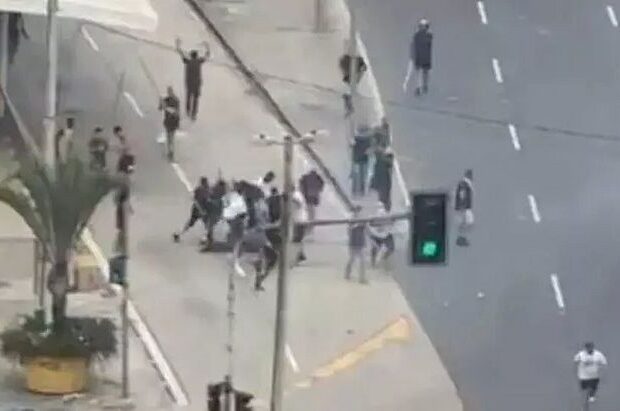 csm briga de organizadas de fla e vasco termina com dois feridos e dez detidos foto reproducao a316f2bc5b