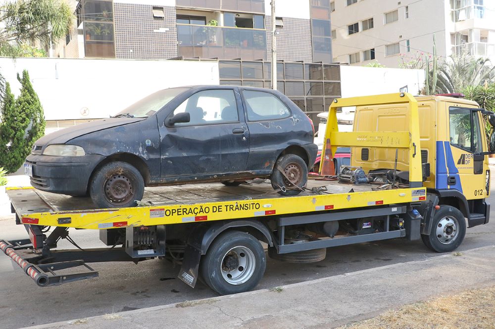 carro abandonado detran