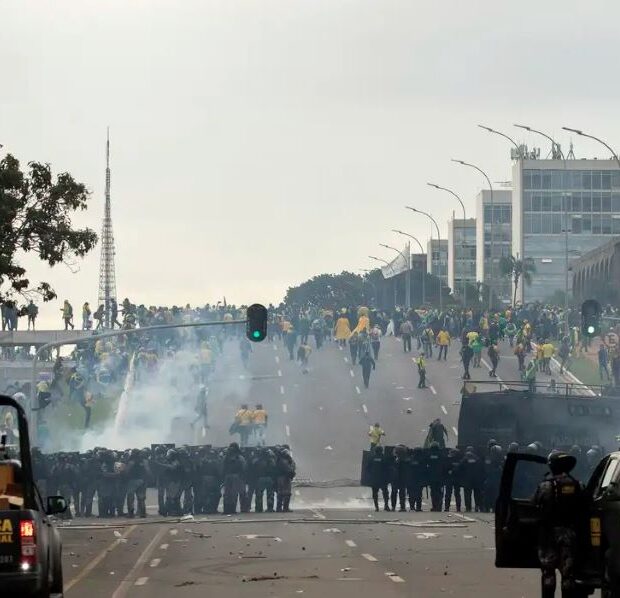 golpistas atos 8 de janeiro