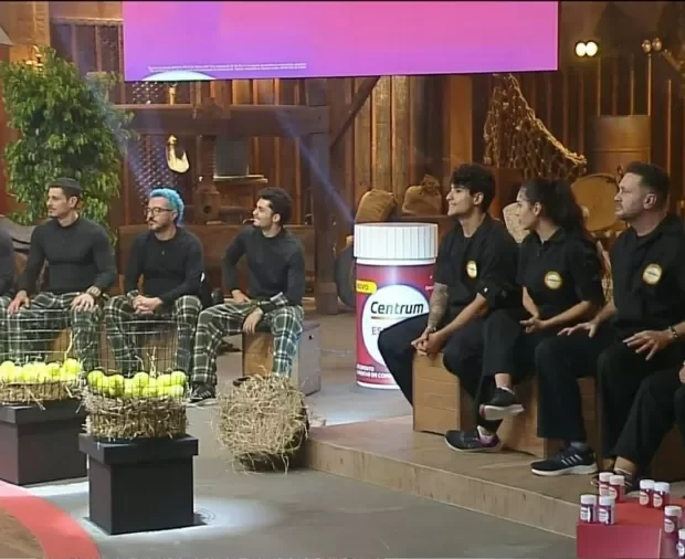 a fazenda 16 paioleiros e moradores da baia disputaram uma prova 1726800353865 v2 900x506.jpg