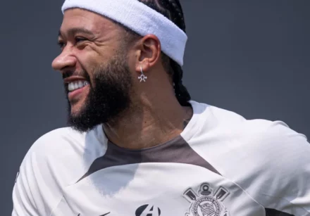 memphis depay corinthians e1726255870182