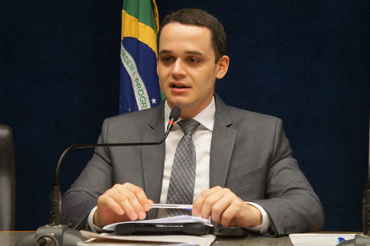 capa 37691 delegadolorenzopazoliniprotecaoacriancaeaoadolescente02092019ellencampnharo