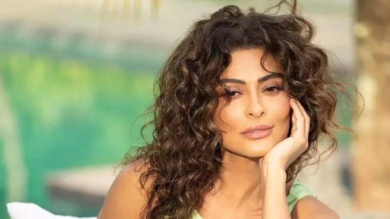 1897811539 juliana paes