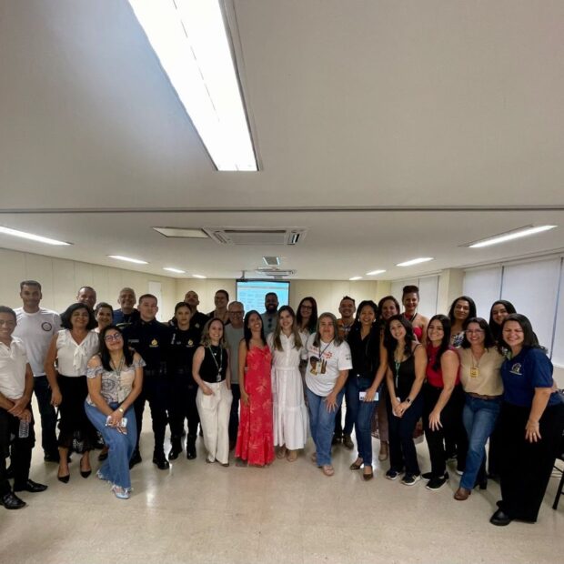 reuniao para o monitoramento do fluxo de atendimento a criancas e adolescentes vitimas de violencia sexual