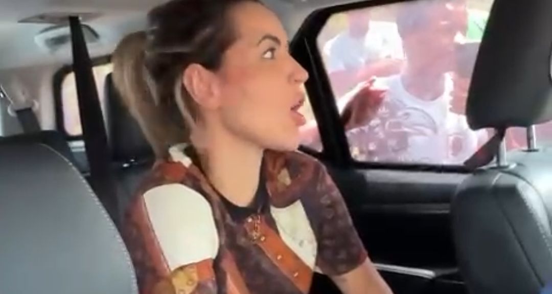 db6f553f f6b6 4351 8a9f df1182cc18db