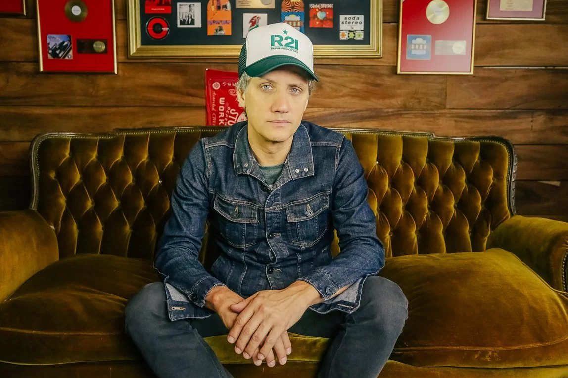 2381d0e7 charly alberti.