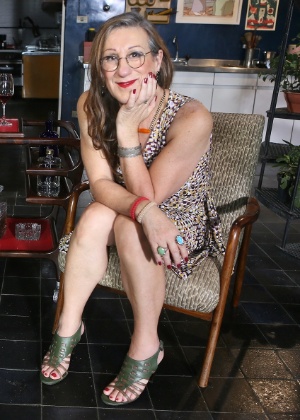 laerte coutinho apresenta o programa transando com laerte no canal brasil 1434552514863 300x420