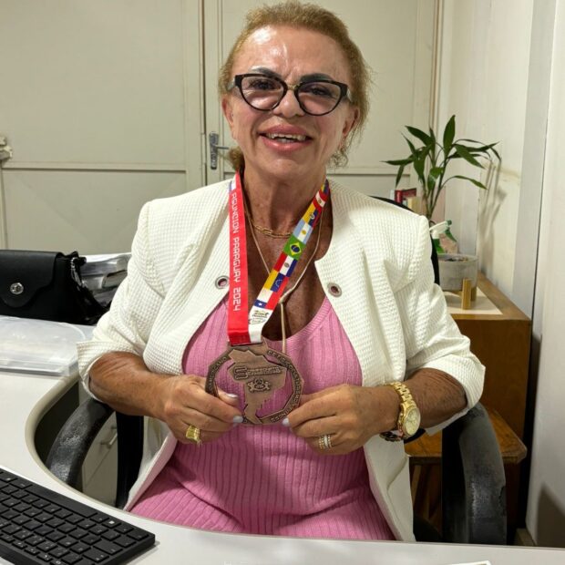 ouvidora da novacap ganha bronze no sul americano de fisiculturismo e se classifica para o mundial