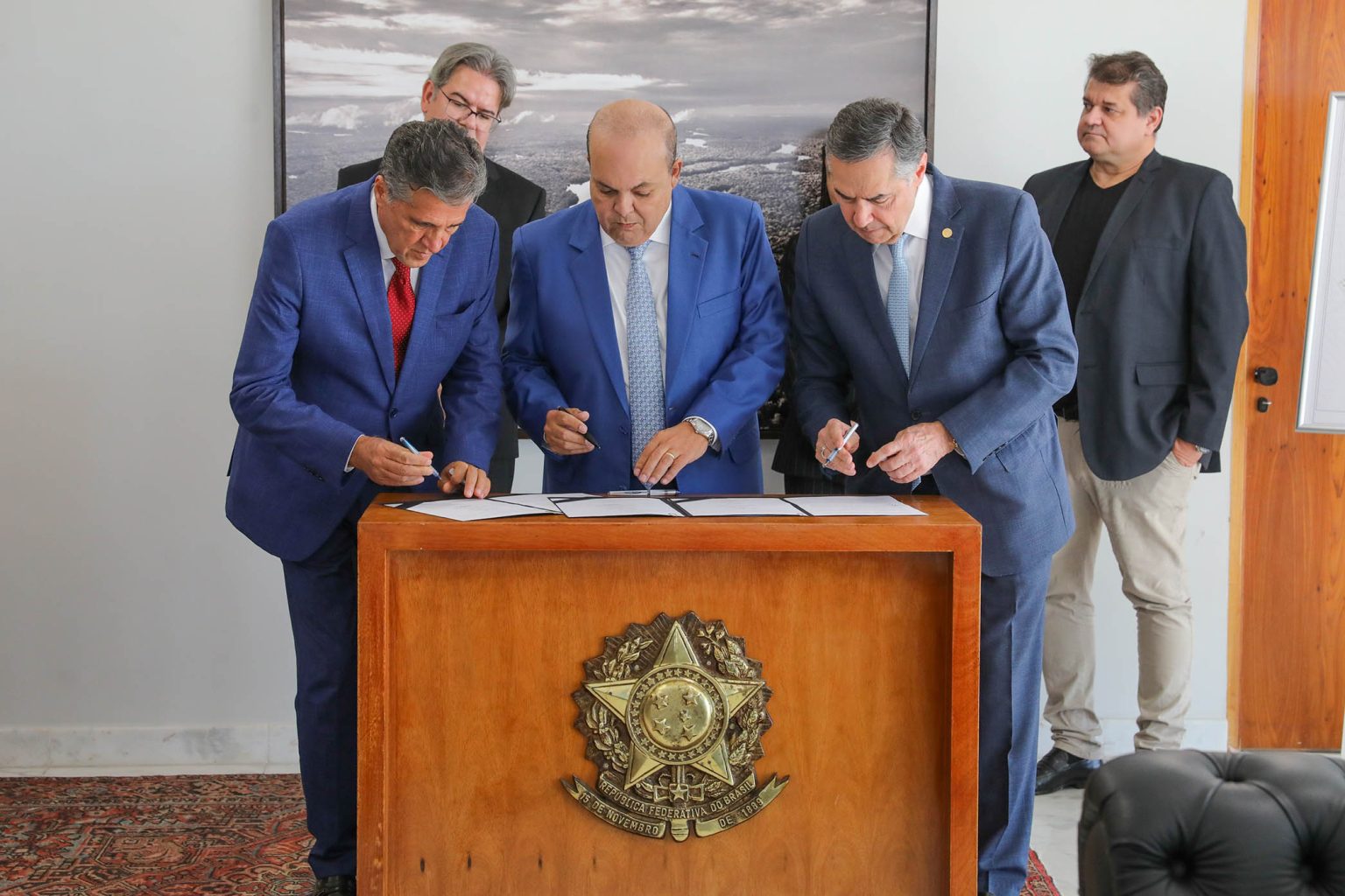 dentro 3 26 1536x1024