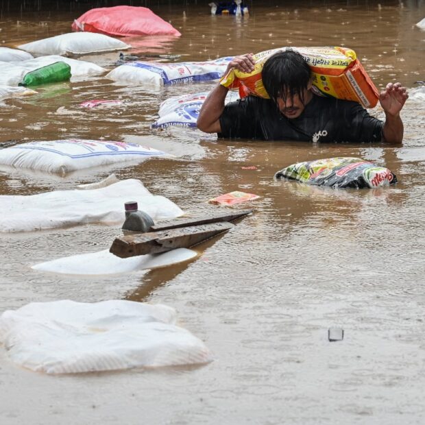 nepal weather flood
