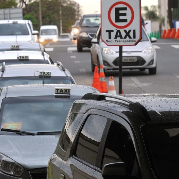 ponto de taxi 1536x1020