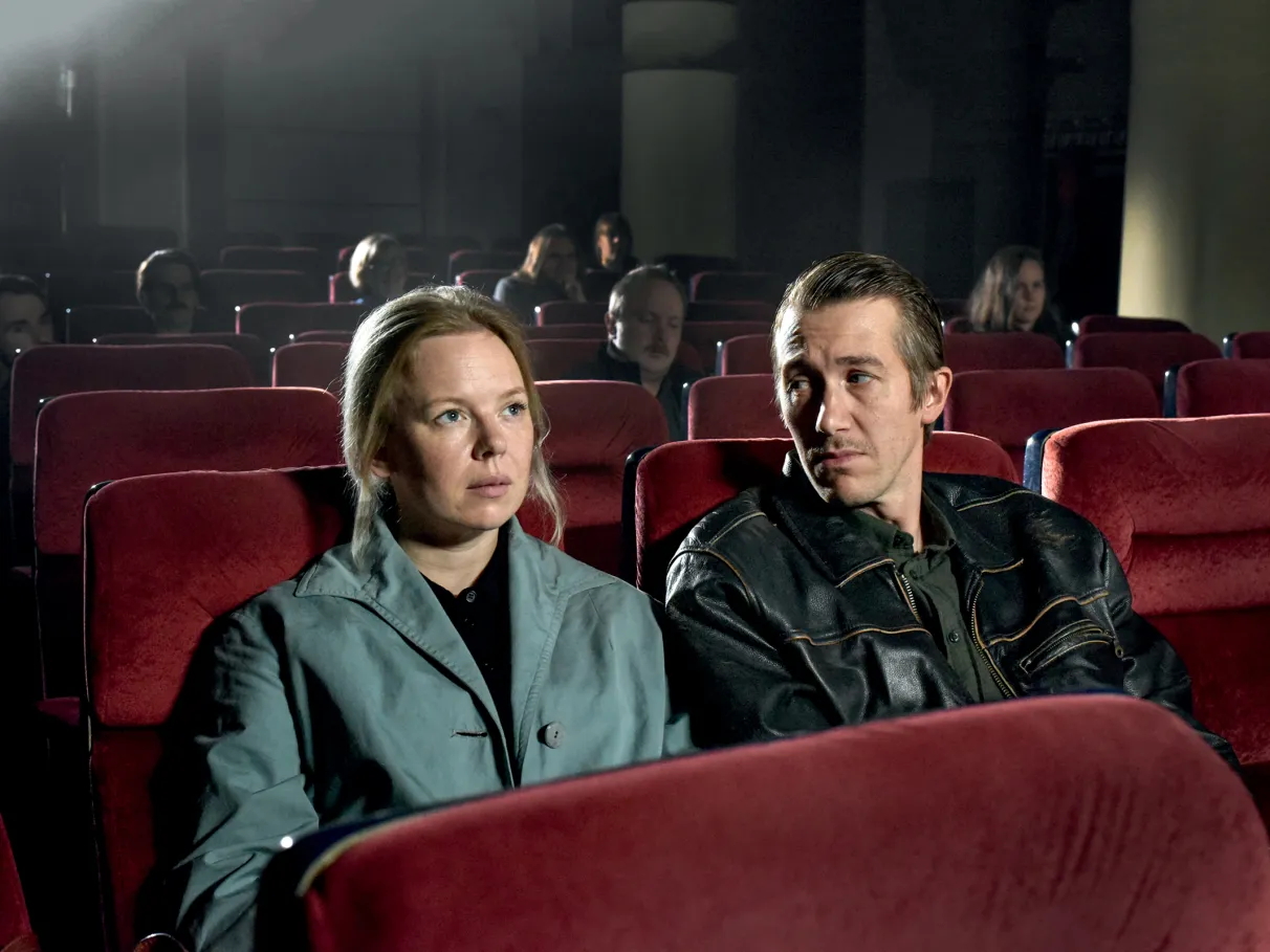 filme fallen leaves 01.jpg