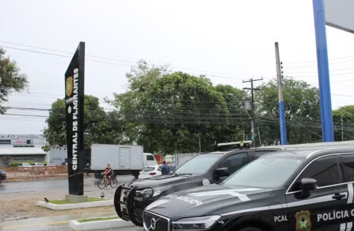 homem preso por agressão