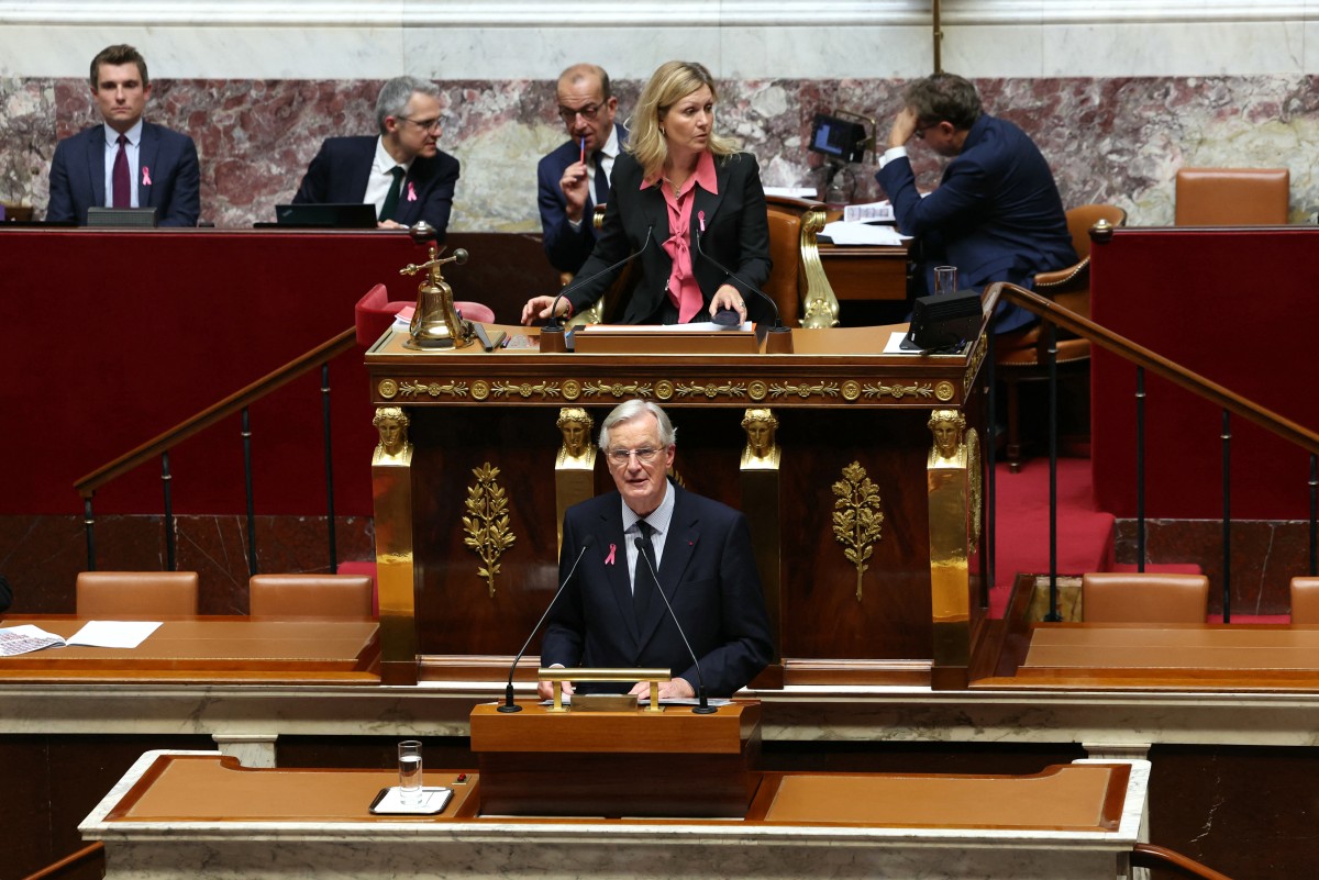 france politics government parliament
