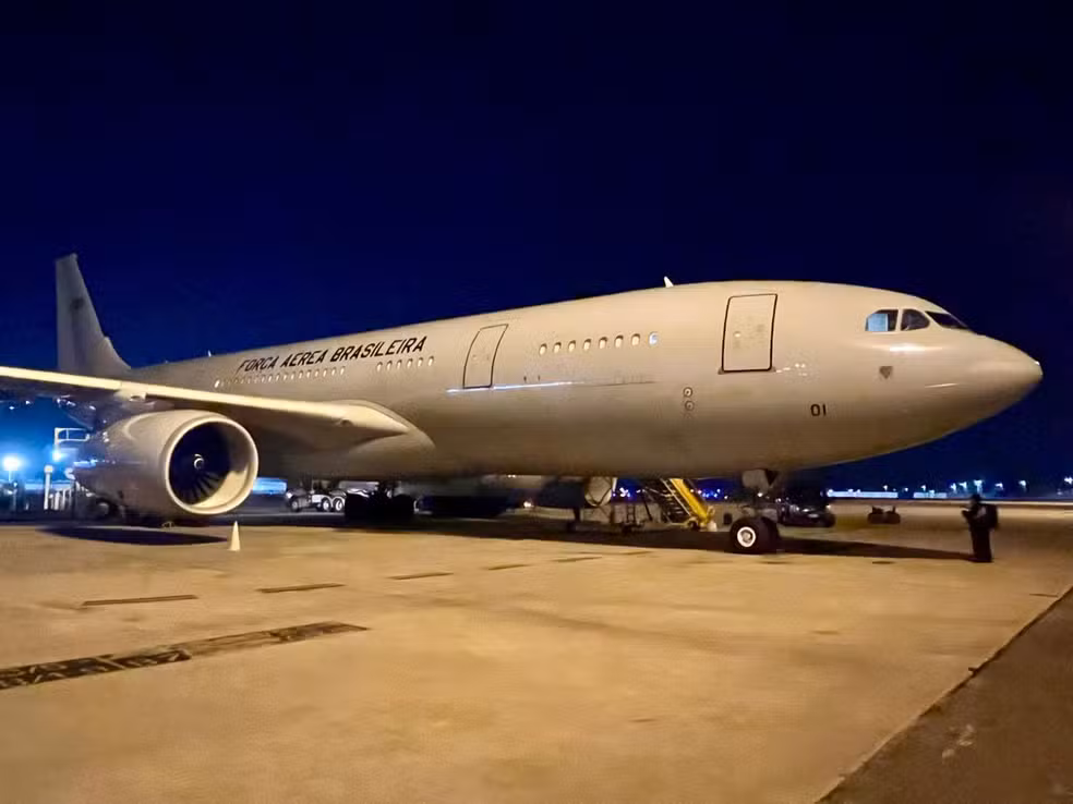 avião fab