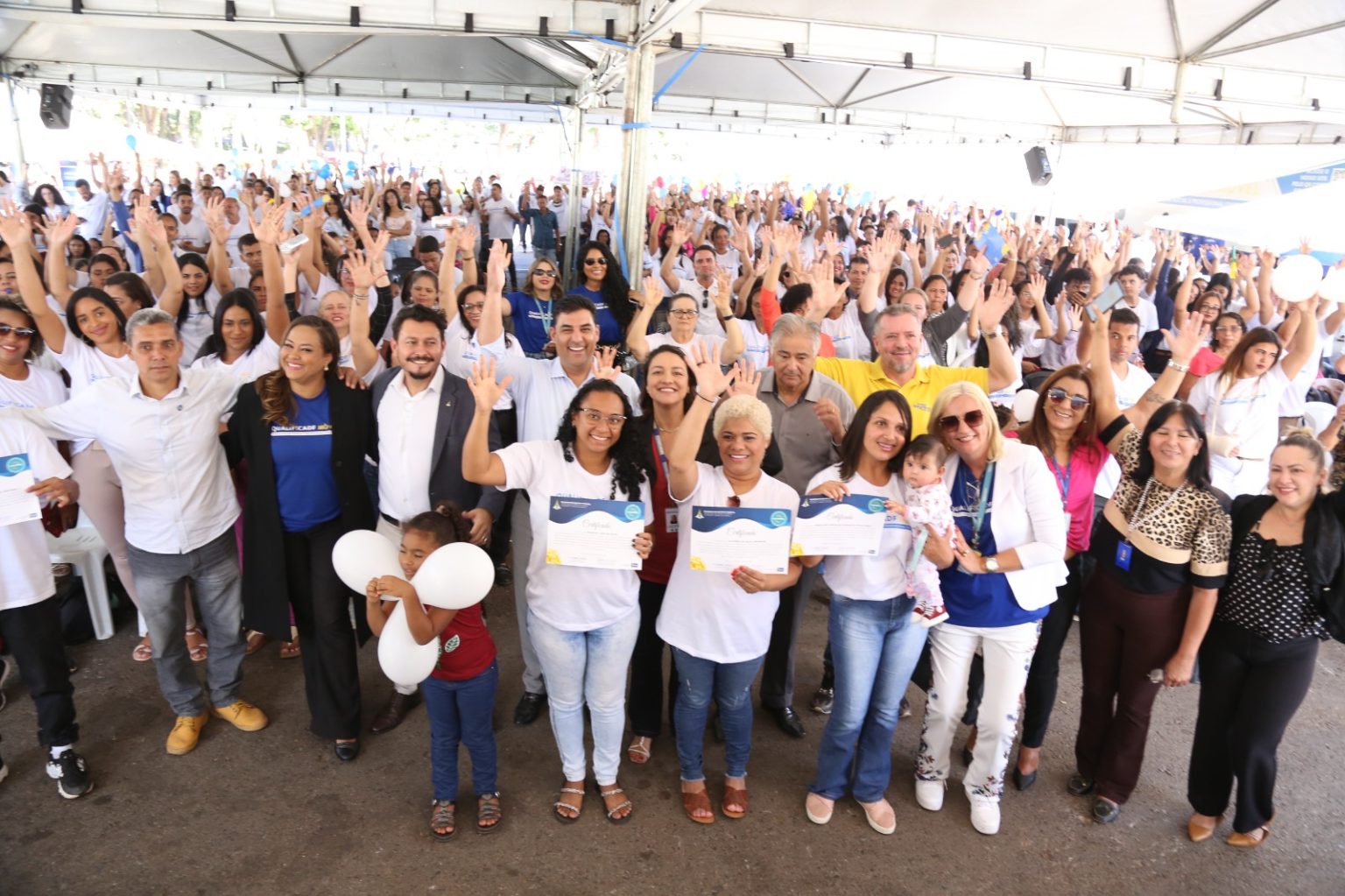 qualificadf móvel oferece 880 vagas para diversos cursos de capacitação profissional