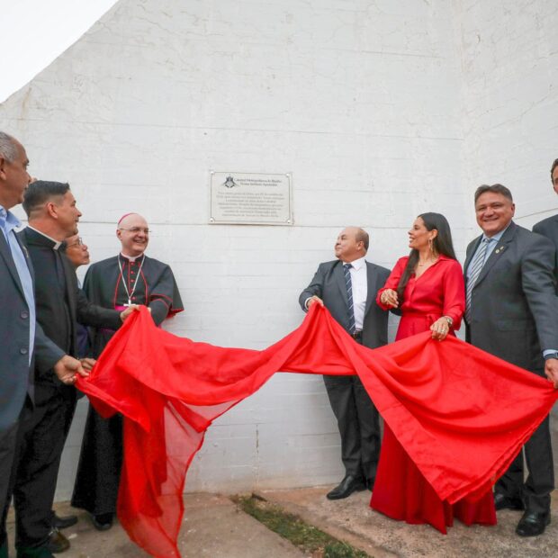 sinos da catedral metropolitana de brasília