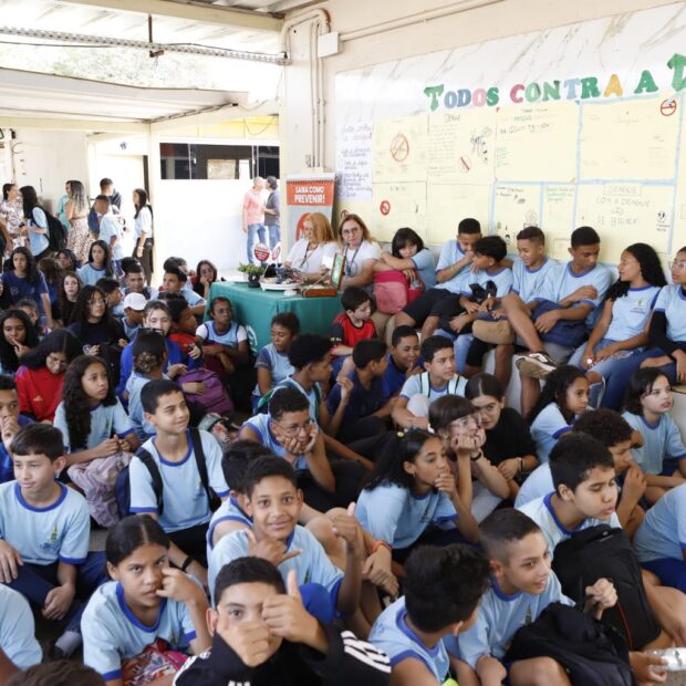 estudantes do centro de ensino fundamental 25 em ceilandia recebem orientacoes sobre como combater o mosquito da dengue. foto jhonantan cantarelle agencia saude df 1 1536x1024