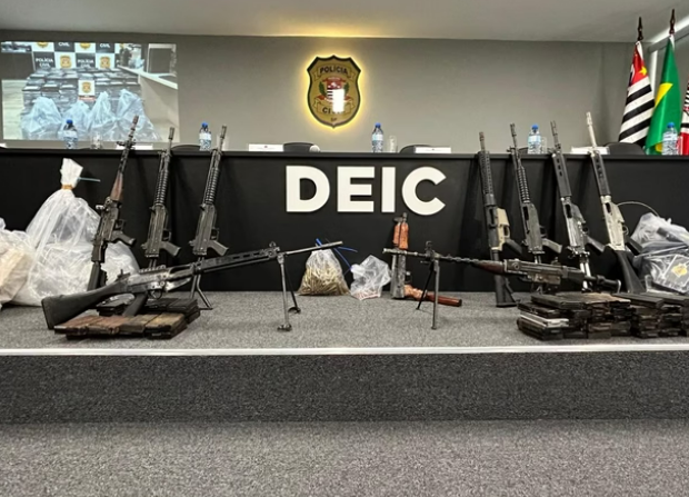 pc apreende armas do pcc