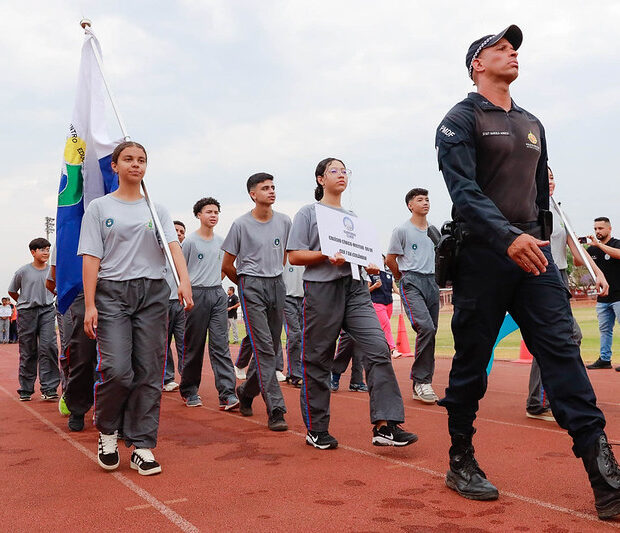 54053348491 d24a06d06c c