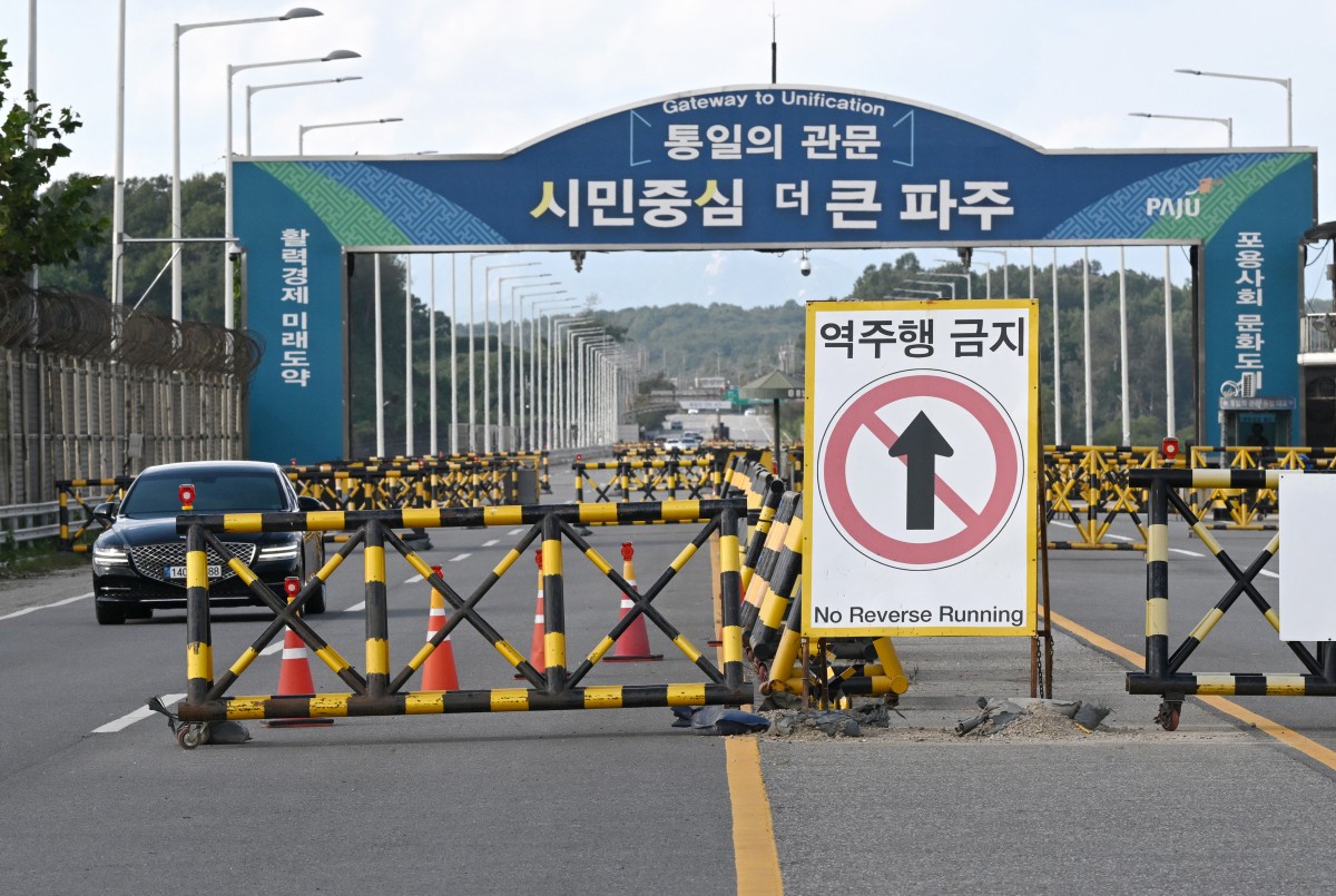 skorea nkorea politics defence