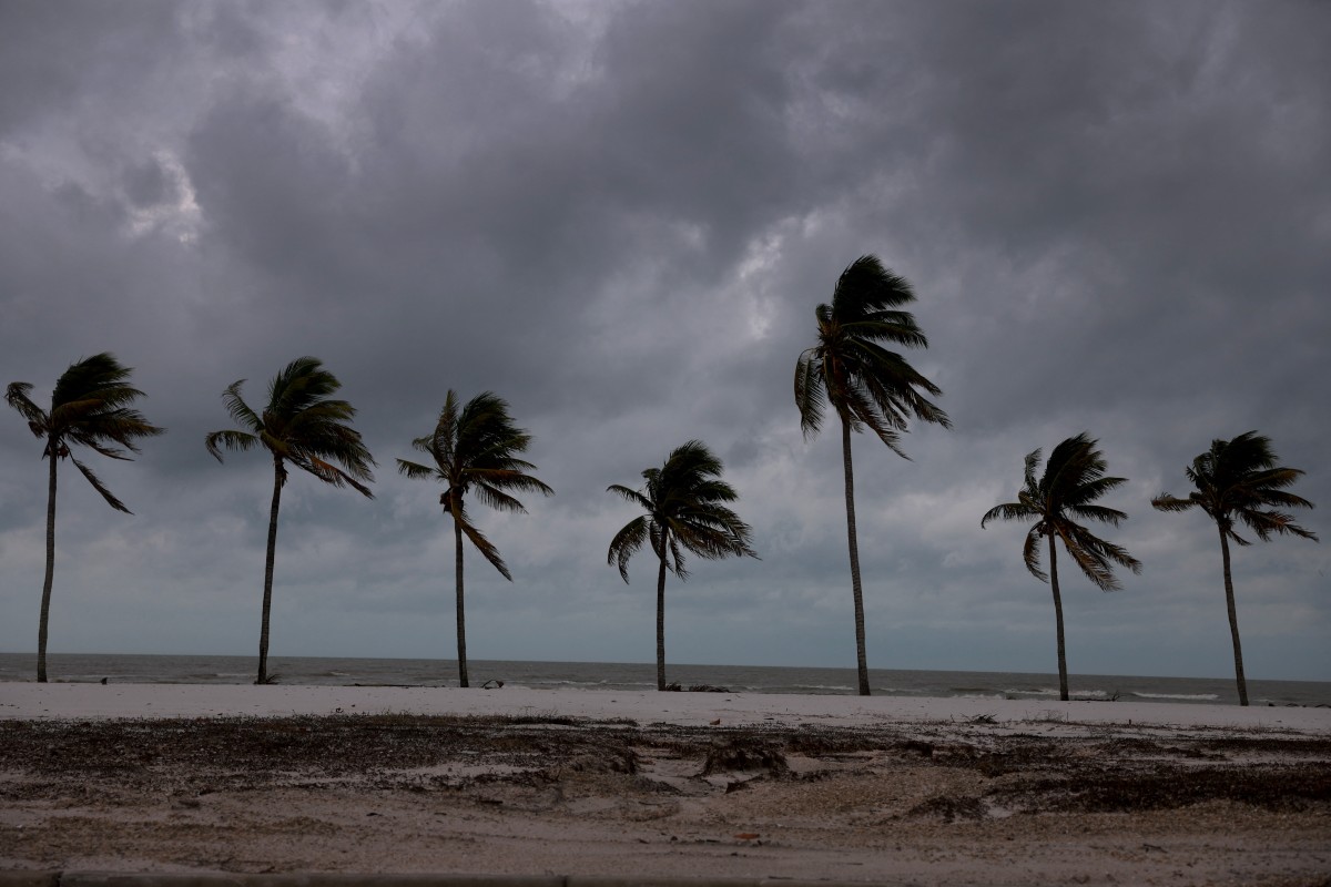 florida residents prepare for hurricane milton