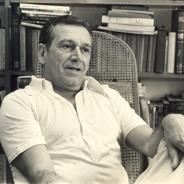 fernando sabino em seu apartamento em copacabana acervo pessoal