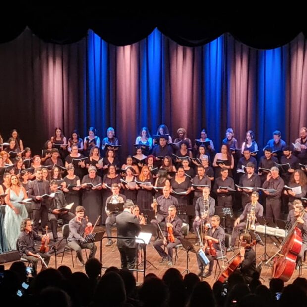 Concerto 200 + 200 - Orquestra Sinfônica do Teatro Nacional Claudio Santoro e de Cantores Líricos de Brasília