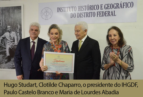 hugo studart, clotilde chaparro, o presidente do ihgdf, paulo castelo branco e maria de lourdes abadia capa