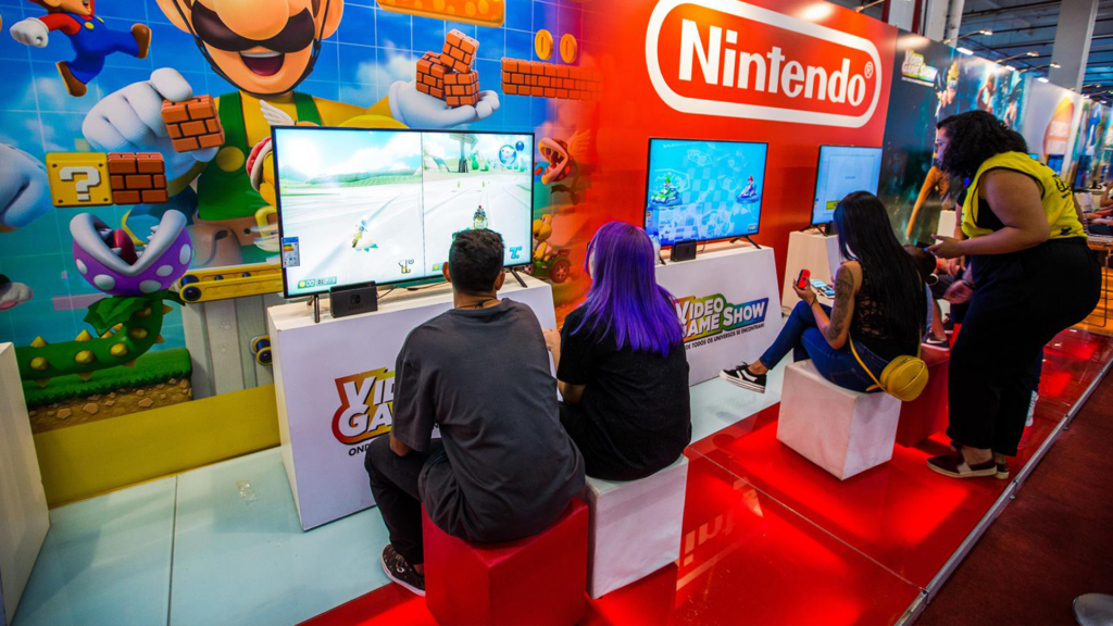 freeplay videogames público jogando em consoles nintendo (1)